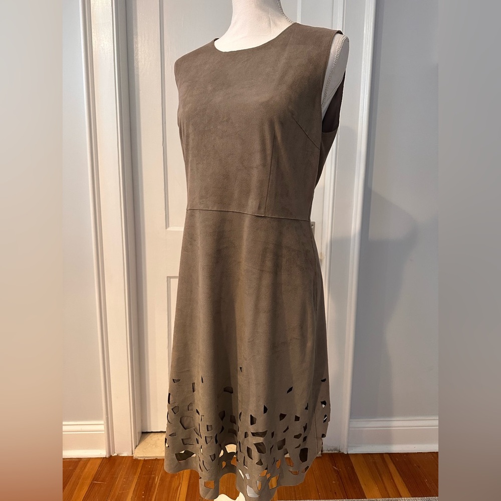 Elie Tahari Taupe Sleeveless Midi Dress
